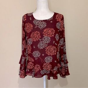 Bell sleeve blouse